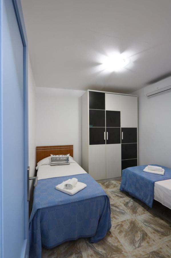Apartamentos El Puerto سان خوسيه المظهر الخارجي الصورة
